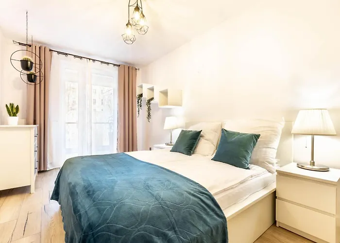 10w Free Private Parking *