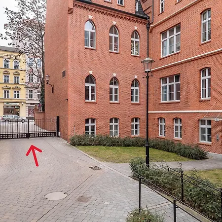 10w Ostrow Tumski Free Private Parking Apartment