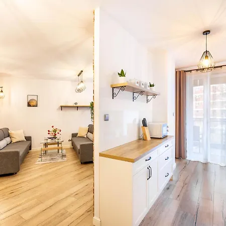 10w Free Private Parking *