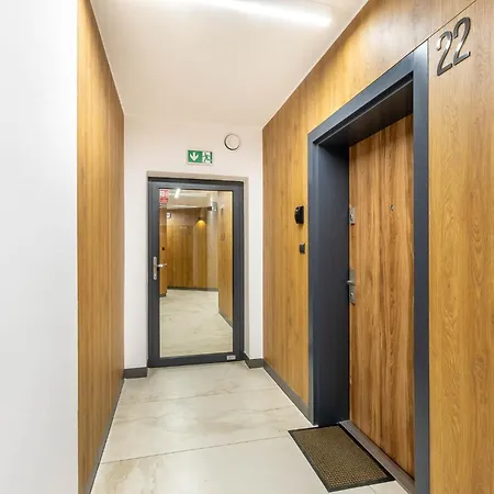 10w Ostrow Tumski Free Private Parking Apartment