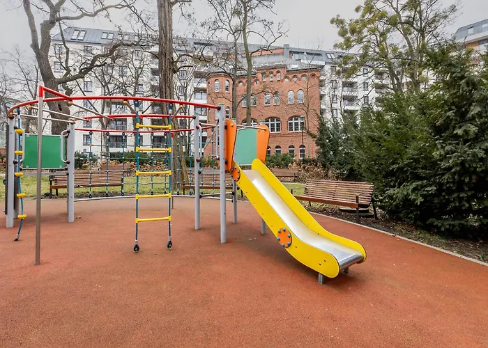 10w Free Private Parking Apartment Breslau