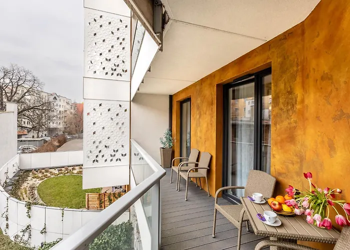 10w Free Private Parking Lägenhet *